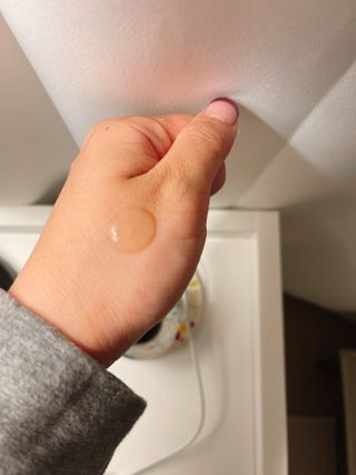 수려한 더블랙세럼 15ml — 3.5점을 준 리뷰어가 2022년 3월 올린 사용 사진