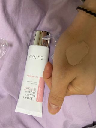 뷰니오 더마플러스 카밍 비비크림 — 5점을 준 리뷰어가 2021년 1월 올린 사용 사진