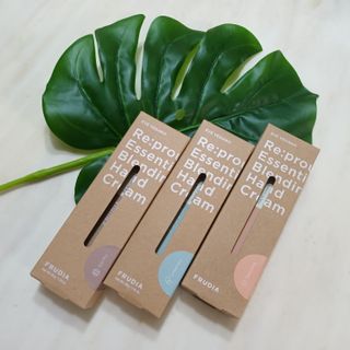 [후르디아] 끈적임 없는 착한성분 비건  핸드크림 3종 — 5점을 준 리뷰어가 2023년 12월 올린 사용 사진
