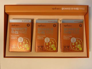 서울약사신협_내몸애발란스멀티비타민앤미네랄파워업_800mg x 90정 — 4.5점을 준 리뷰어가 2021년 5월 올린 사용 사진