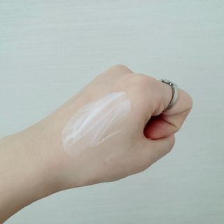 산수시 아쿠아 베네핏 24h 수부지 물광 속건조 수분크림 50ml — 5점을 준 리뷰어가 2021년 8월 올린 사용 사진