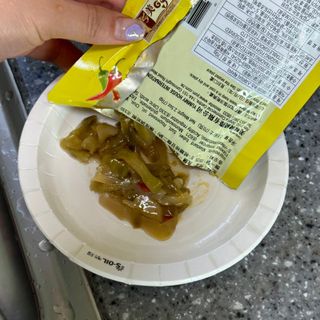 루시델리 야미하우스 홍콩 스파이시 프리미엄 짜사이 무침 500g — 4점을 준 리뷰어가 2024년 6월 올린 사용 사진