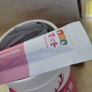 [몸엔용] 녹용 담은 탱탱 콜라겐 녹용 콜라겐 젤리 15g x 20포 — 5점을 준 리뷰어가 2022년 4월 올린 사용 사진