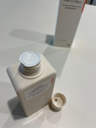 로우퀘스트 베리어 인핸싱 토너투에센스 200ml — 5점을 준 리뷰어가 2023년 10월 올린 사용 사진