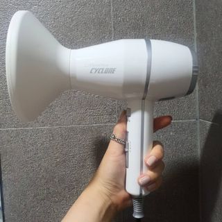 에프에이치아이코리아 마르세이유 사이클론 드라이기 — 5점을 준 리뷰어가 2021년 6월 올린 사용 사진