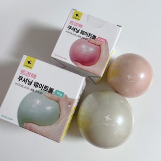 트라택 쿠셔닝 웨이트볼 0.5kg + 1kg SET — 5점을 준 리뷰어가 2022년 6월 올린 사용 사진