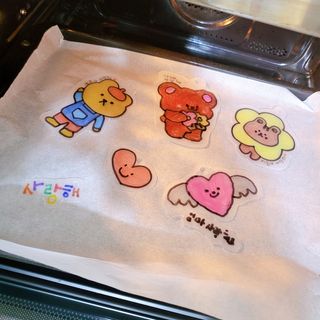 워터멜론컴퍼니 슈링코 페이퍼 3개 Set / 슈링클스 호환 종이 키링 만들기 미술놀이 재료 키트 — 5점을 준 리뷰어가 2022년 11월 올린 사용 사진