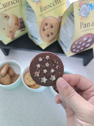 바릴라 몰리노비앙코 쿠키 3종_판디스텔라,쿠오리치니,바이오치 — 5점을 준 리뷰어가 2022년 2월 올린 사용 사진