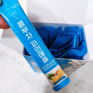 참앤들황토농원 7가지 맛! 탄산 톡톡! 스파클링! 데이앤 콤부차 7종 10포 1박스씩 ★총 7박스★ — 5점을 준 리뷰어가 2023년 2월 올린 사용 사진