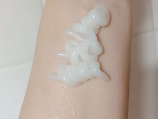 썸헤어 / SUMHAIR 썸헤어 실크 볼륨 샴푸+트리트먼트 프룻자스민티 — 5점을 준 리뷰어가 2021년 5월 올린 사용 사진