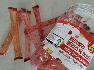 젤리벨리 젤리스틱 어쏘티드 900g — 5점을 준 리뷰어가 2022년 8월 올린 사용 사진