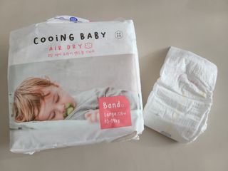쿠잉 에어드라이  풀커버 밴드기저귀 (S/M/L) 1팩 — 5점을 준 리뷰어가 2022년 12월 올린 사용 사진