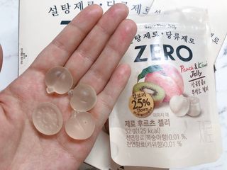 ZERO (초콜릿 칩 쿠키, 카카오 케이크, 후르츠 젤리, 아이스 콜라, 아이스 초코바) — 3.5점을 준 리뷰어가 2022년 6월 올린 사용 사진