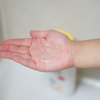 포멀비 키즈 더마베리어 아토 세트(크림 120ml+워시 300ml+스틱밤 18g) — 5점을 준 리뷰어가 2023년 11월 올린 사용 사진