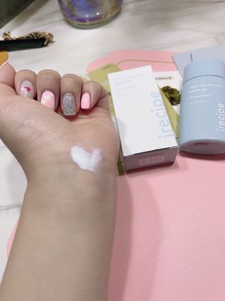 아이레시피 마일드 히알루로닉 모이스트 업 선스크린 SPF50+ PA++++ — 5점을 준 리뷰어가 2023년 6월 올린 사용 사진