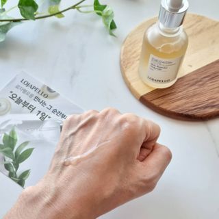 로자펠로 시카 앰플 50ml EGF 재생 미백 비타민 — 5점을 준 리뷰어가 2021년 2월 올린 사용 사진