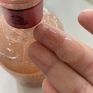 벨먼 내추럴스파 수분광채 스크럽 바디워시 600ml 5종 — 4점을 준 리뷰어가 2022년 5월 올린 사용 사진
