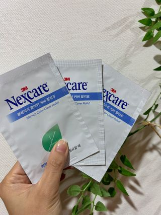 3M 넥스케어 블레미쉬 여드름패치 릴리프 111매(짜기 전 케어) +알코올스왑 증정 — 2.5점을 준 리뷰어가 2024년 5월 올린 사용 사진