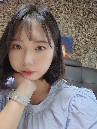 아이즘 컬러 콘택트렌즈 — 5점을 준 리뷰어가 2022년 7월 올린 사용 사진