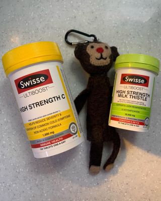 Swisse 스위스 고함량 밀크씨슬 35,000mg 60정 — 5점을 준 리뷰어가 2021년 11월 올린 사용 사진