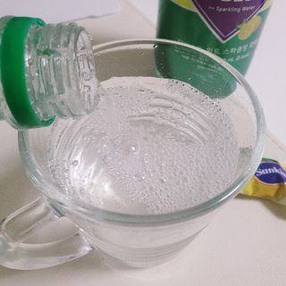 몽베스트 Montbest with Sparkling water Lemon OR Lime 20병(랜덤) — 5점을 준 리뷰어가 2023년 1월 올린 사용 사진