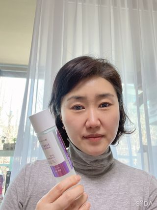 리더스코스메틱 리더스 퍼스트 샷 액티브 에센스 에이지 컨트롤 — 5점을 준 리뷰어가 2022년 2월 올린 사용 사진