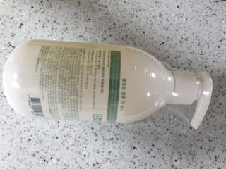토박스코리아 몽쥬르 유아 샴푸앤워시 300ml — 5점을 준 리뷰어가 2021년 4월 올린 사용 사진