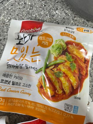 굽네몰 [굽네] 소스가 맛있는 닭가슴살 슬라이스 4종 — 5점을 준 리뷰어가 2021년 12월 올린 사용 사진