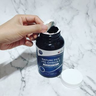 서울약사신협 네이처픽_알티지오메가3_1,205mg x 180캡슐 — 5점을 준 리뷰어가 2021년 9월 올린 사용 사진