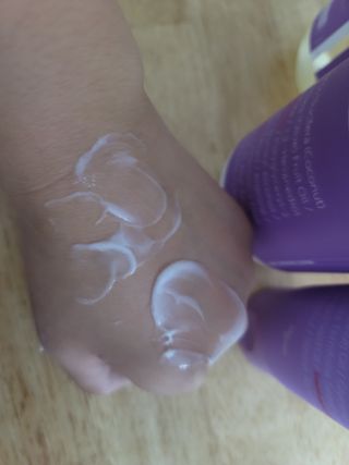 빅그린 베이비라인 3종세트 - 샴푸앤바디워시500ml,올인원로션500ml,바디크림170ml — 5점을 준 리뷰어가 2022년 11월 올린 사용 사진