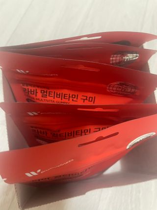 [푸름웰니스] 라바 멀티비타민 구미 36g — 5점을 준 리뷰어가 2022년 1월 올린 사용 사진