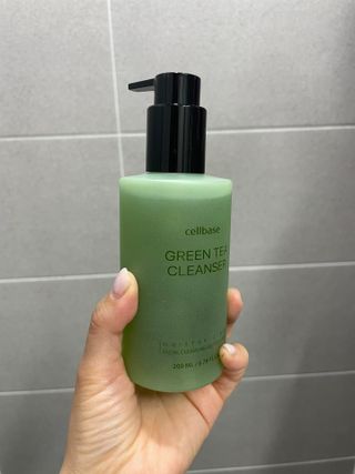프리마인 메이크업과 들뜨는 각질까지 한방에 깐달걀로! 순하기까지한 셀베이스 그린티클렌저(200ml) — 4.5점을 준 리뷰어가 2023년 5월 올린 사용 사진