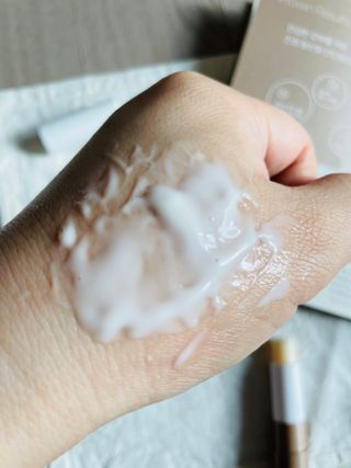 더사가오브수 [사가수] 효혜윤 보태니컬 에너지 에센스인로션 20ml /아이포올 스틱 3g — 5점을 준 리뷰어가 2023년 2월 올린 사용 사진