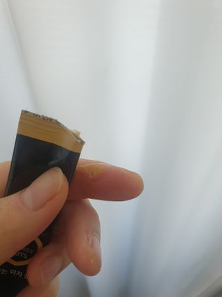짜먹는 이지견과 짜먹는 이지아몬드, 짜먹는 이지허니피넛, 짜먹는 이지캐슈넛 각 10g X  10포 — 5점을 준 리뷰어가 2021년 2월 올린 사용 사진