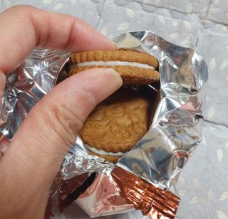 롯데제과 롯샌 카페크런치 — 5점을 준 리뷰어가 2021년 10월 올린 사용 사진