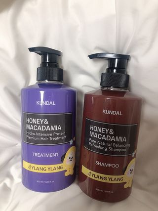 쿤달 [KUNDAL 공식] 프리미엄 헤어 케어 스페셜 세트 샴푸 500ml &amp; 트리트먼트 500ml — 5점을 준 리뷰어가 2021년 3월 올린 사용 사진