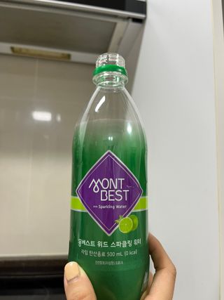 몽베스트 Montbest with Sparkling water Lime20병 — 5점을 준 리뷰어가 2022년 9월 올린 사용 사진