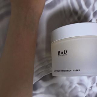 비엔디 2NOW[한글]BnD 바디 주름개선 엉덩이크림 — 4.5점을 준 리뷰어가 2025년 3월 올린 사용 사진