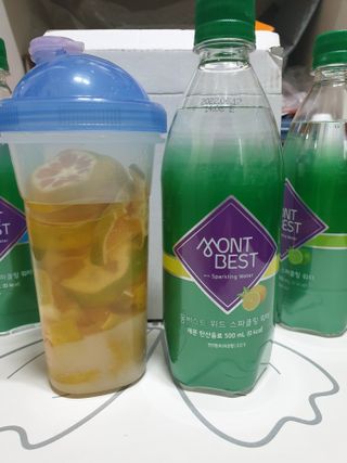 몽베스트 Montbest with Sparkling water Lemon OR Lime 20병(랜덤) — 5점을 준 리뷰어가 2021년 10월 올린 사용 사진