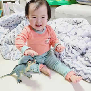 유비맘 캔디팡팡 내의/내복 상하 세트 — 5점을 준 리뷰어가 2021년 3월 올린 사용 사진