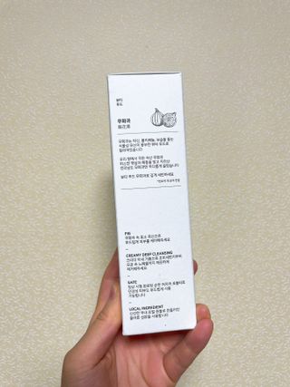 [베러오리진] 무화과 크리미 딥 폼 클렌저/피부 노폐물 & 미세먼지 99 세정 인증 민감성 피부 무자극 인증 — 5점을 준 리뷰어가 2021년 11월 올린 사용 사진