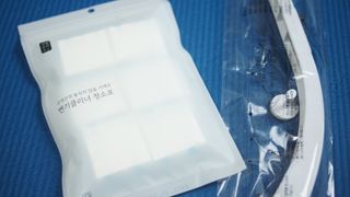 [생활공작소] 변기크리너 스틱 + 리필 12개 세트 — 4.5점을 준 리뷰어가 2021년 3월 올린 사용 사진