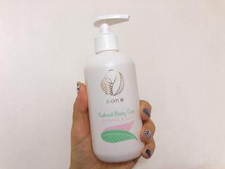 mom e 맘이 내추럴 베이비 케어 샴푸앤바스+로션 — 3.5점을 준 리뷰어가 2021년 1월 올린 사용 사진