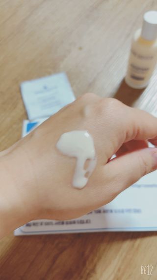 산수시 데포 세럼 수분 물광 비타민 에센스 50ml 기초화장품 — 5점을 준 리뷰어가 2021년 6월 올린 사용 사진