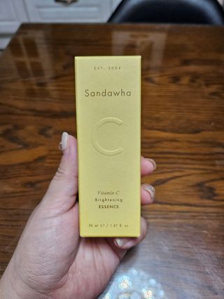 스킨큐어 산다화 비타민c 화이트닝 에센스 30ml — 5점을 준 리뷰어가 2023년 10월 올린 사용 사진