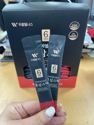 [푸름웰니스] 프리미엄 6년근 홍삼스틱 3mg x 100포 — 5점을 준 리뷰어가 2022년 4월 올린 사용 사진