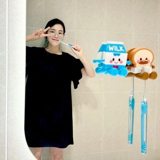 땅스부대찌개 X 브레드이발소 콜라보 비치타올 — 5점을 준 리뷰어가 2023년 6월 올린 사용 사진