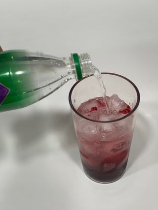 몽베스트 Montbest with Sparkling water Plain 20병 — 4.5점을 준 리뷰어가 2022년 5월 올린 사용 사진