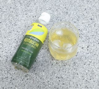 더그레잇티 콤부차 300ml *12개입 (오리지널 6개+베리리치 6개) — 5점을 준 리뷰어가 2022년 7월 올린 사용 사진