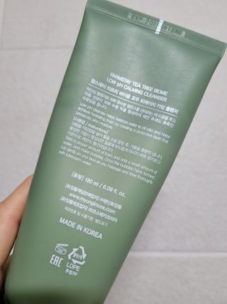 [팜스테이] 티트리 바이옴 로우 피에이치 카밍 클렌저 — 5점을 준 리뷰어가 2022년 12월 올린 사용 사진